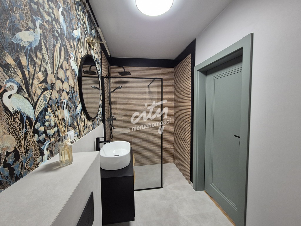 Nowa kawalerka z m. postojowym i małym ogródkiem (9)