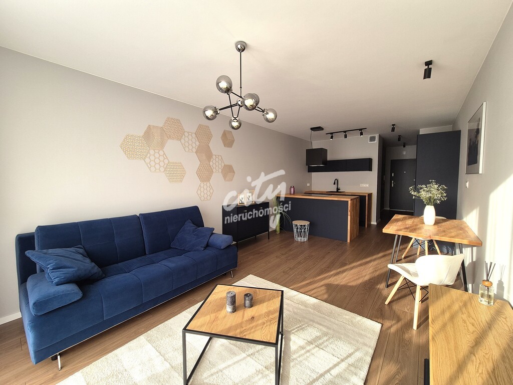 Nowa kawalerka z m. postojowym i małym ogródkiem (1)