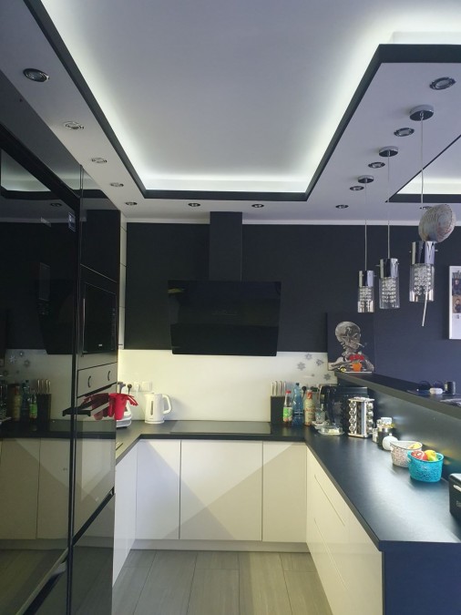 DOM W ZABUDOWIE SZEREGOWEJ OS. PYRZYCKIE (1)