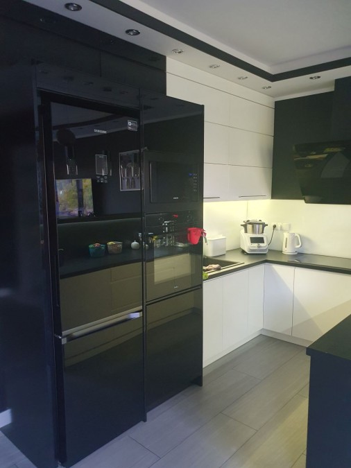 DOM W ZABUDOWIE SZEREGOWEJ OS. PYRZYCKIE (10)