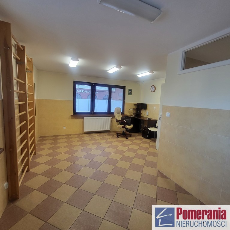 Stare Miasto, gabinet w lokalu medycznym, parter (3)