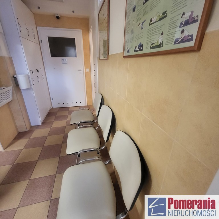 Stare Miasto, gabinet w lokalu medycznym, parter (4)