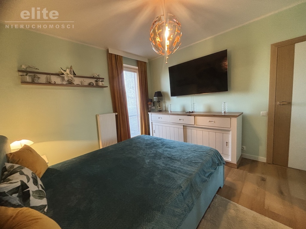 Os. zamknięte, 3 pok, 2 balkony, garaż (10)