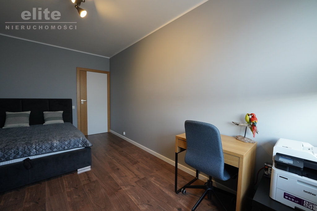 Os. zamknięte, 3 pok, 2 balkony, garaż (15)