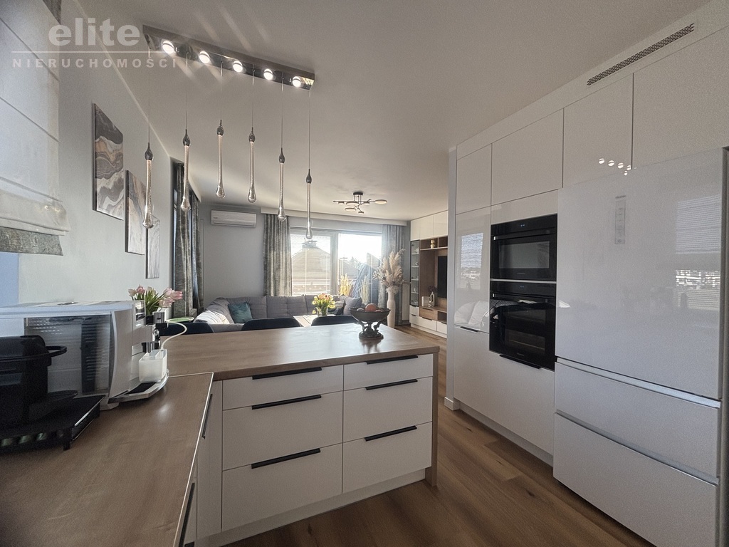 Os. zamknięte, 3 pok, 2 balkony, garaż (6)