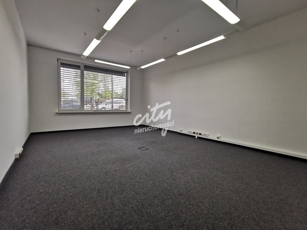 Obkiet na prawobrzeżu. Standard A+.Działka 2914 m2 (1)