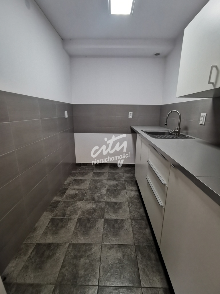 Obkiet na prawobrzeżu. Standard A+.Działka 2914 m2 (4)