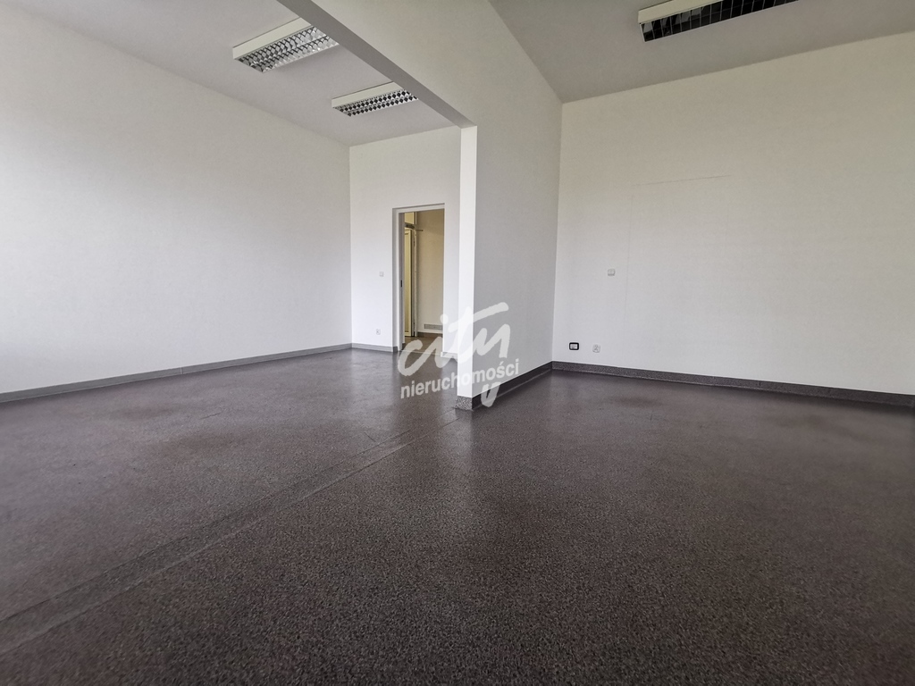 Obkiet na prawobrzeżu. Standard A+.Działka 2914 m2 (6)