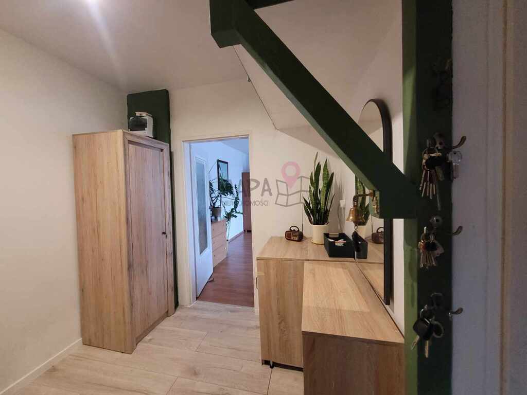 os. Bukowe - 2 pokoje, 1 piętro, balkon, 2 piwnice (9)