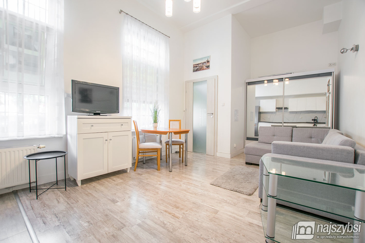 Świnoujście - kawalerka na parterze, 900m od morza (2)