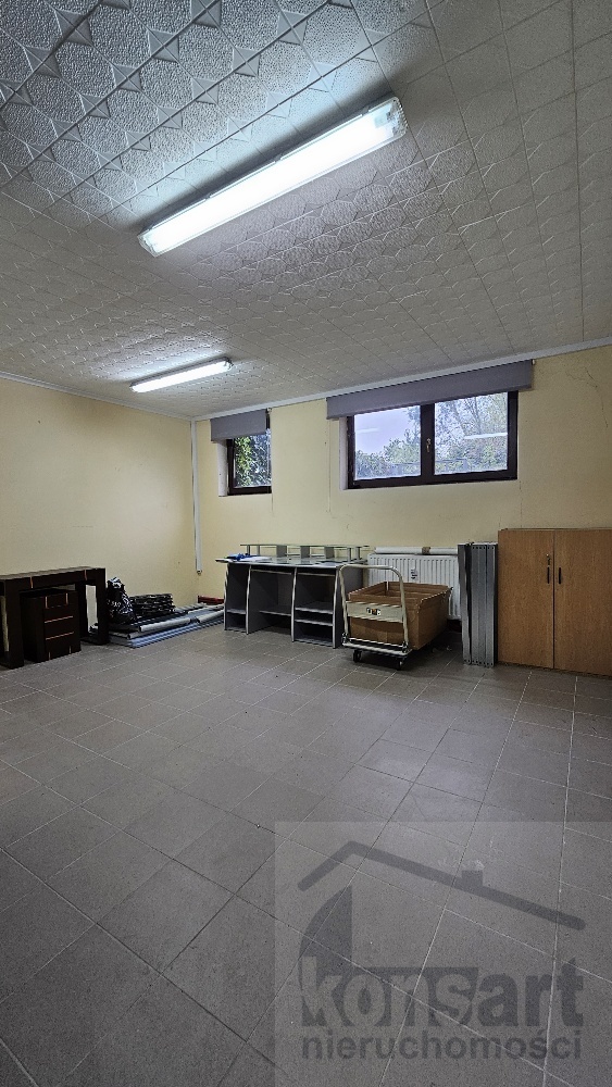 Lokal w podziemiu Apartamenty Pod Zegarem (8)
