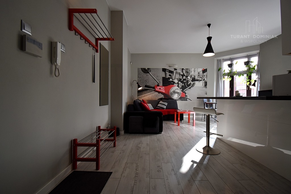 Nowoczesne trzypokojowe mieszkanie (3)