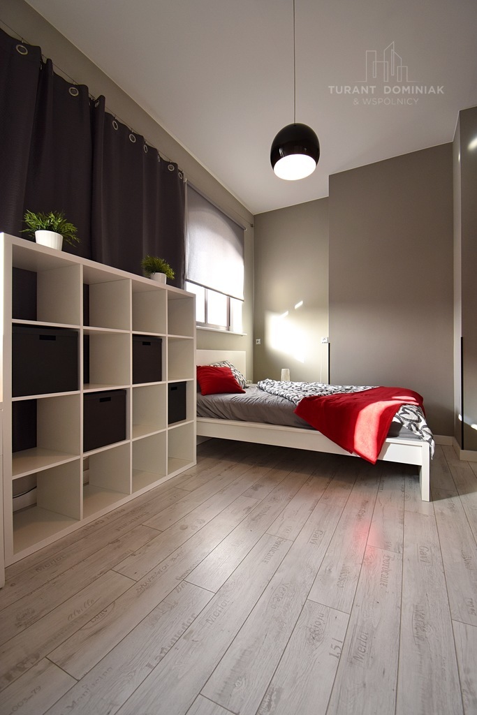 Nowoczesne trzypokojowe mieszkanie (9)