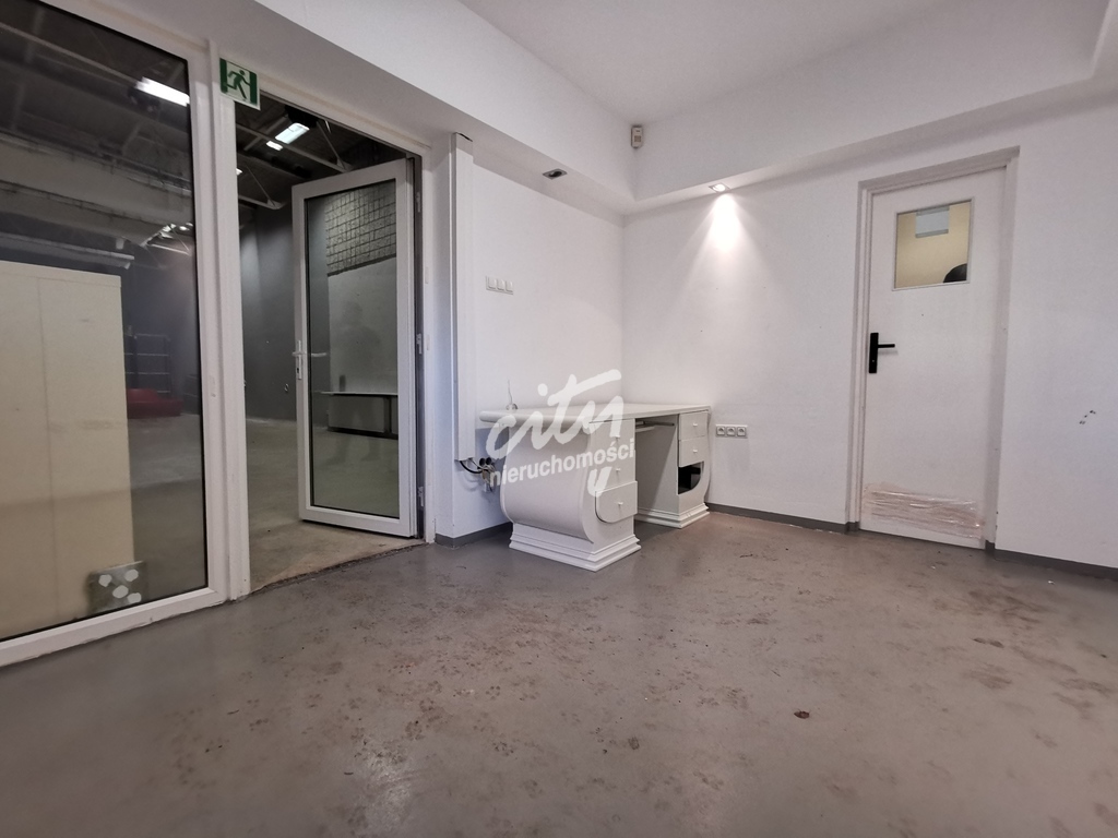 Gumieńce. Hala 200 m2 i biuro 80 m2 do wynajęcia. (3)