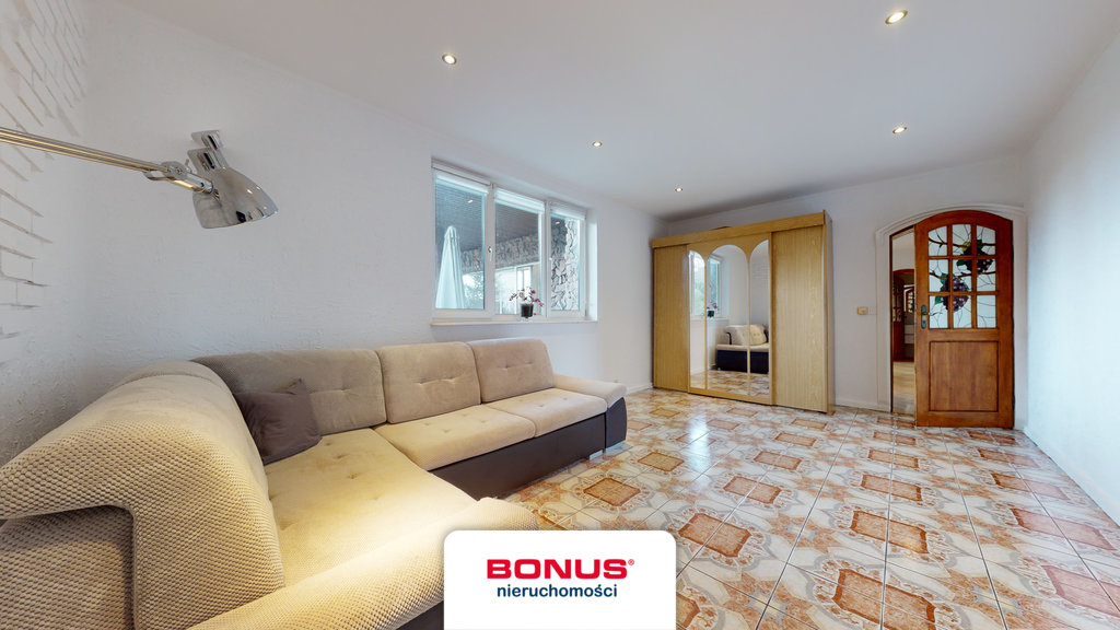 Przestronny dom w cichej części miejscowości!!! (22)