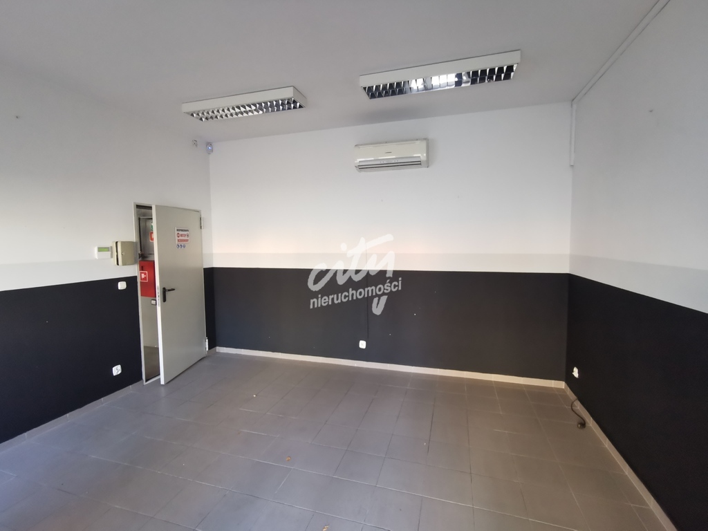 Prawobrzeże, Hala + plac manewrowy 1070 m2. (4)