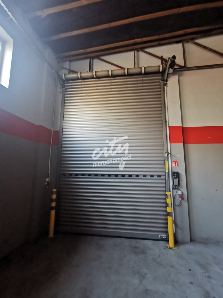 Prawobrzeże, Hala + plac manewrowy 1070 m2. (3)