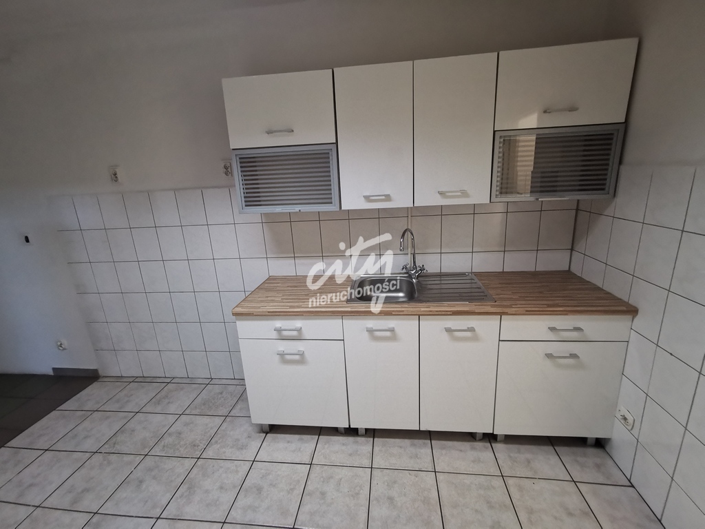 Prawobrzeże, Hala + plac manewrowy 1070 m2. (7)