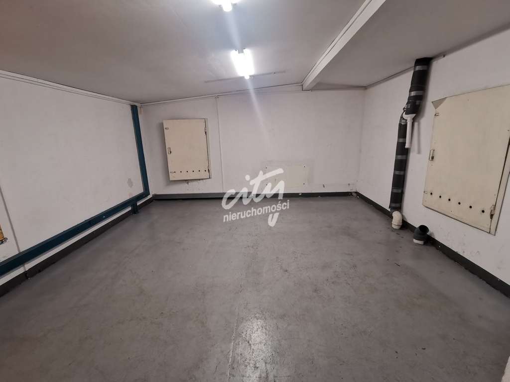 Prawobrzeże, Hala + plac manewrowy 1070 m2. (5)