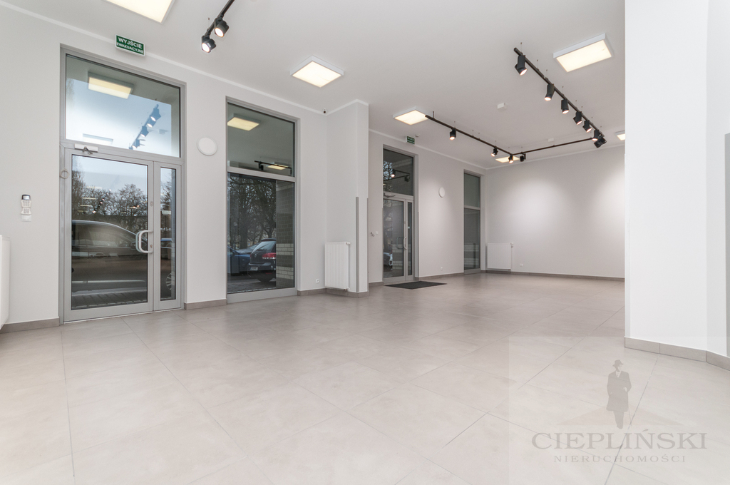 DUŻY LOKAL 100 METRÓW OD CH KASKADA (16)