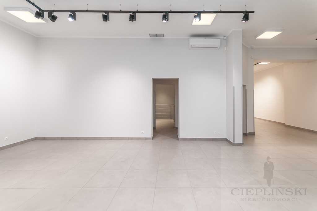 DUŻY LOKAL 100 METRÓW OD CH KASKADA (21)