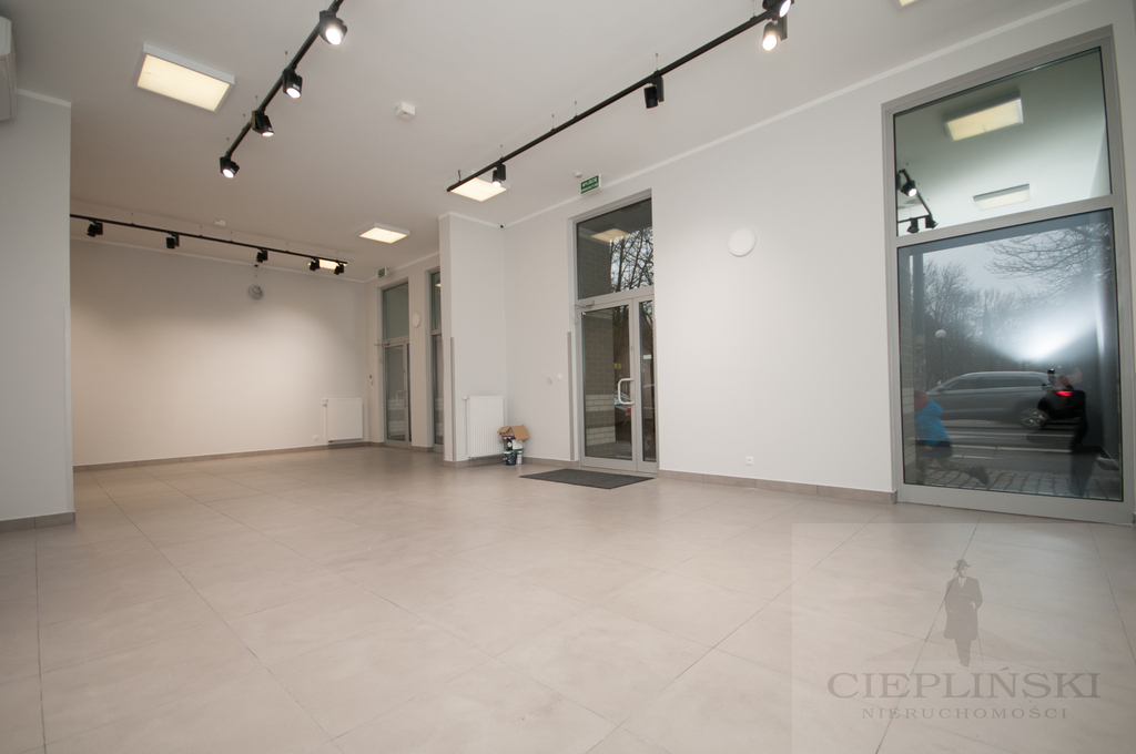 DUŻY LOKAL 100 METRÓW OD CH KASKADA (26)