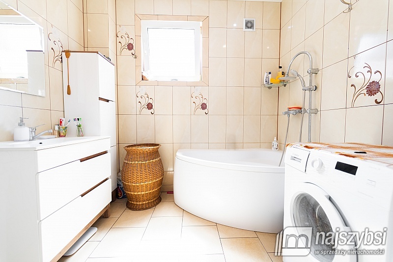 LIPIANY - PRZEPIĘKNY DREWNIANY DOM NAD JEZIOREM (15)