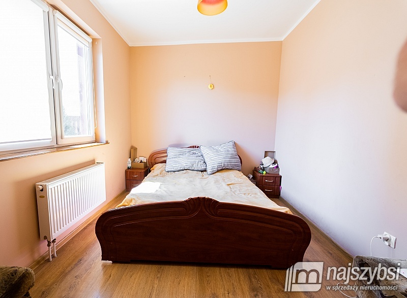 LIPIANY - PRZEPIĘKNY DREWNIANY DOM NAD JEZIOREM (17)