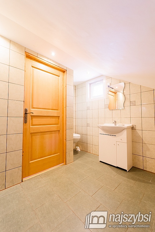 LIPIANY - PRZEPIĘKNY DREWNIANY DOM NAD JEZIOREM (19)