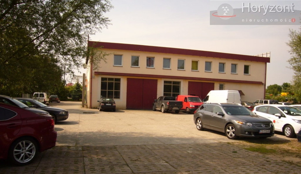 360m2 powierzchni biurowo-sklepowej/magazynowej (19)