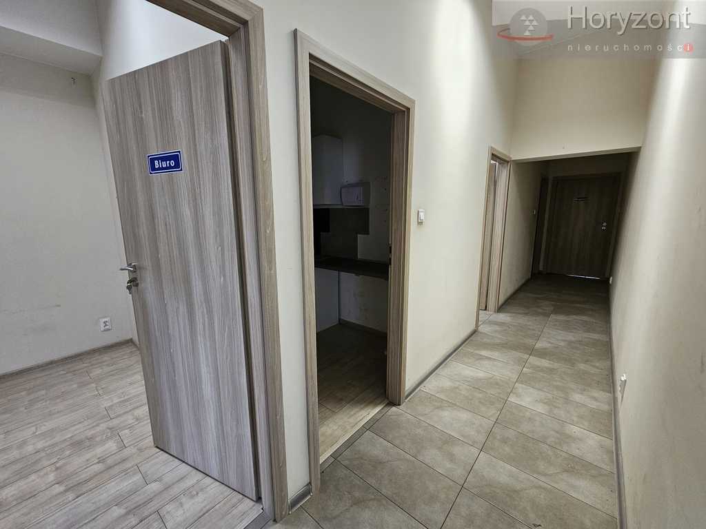 360m2 powierzchni biurowo-sklepowej/magazynowej (12)