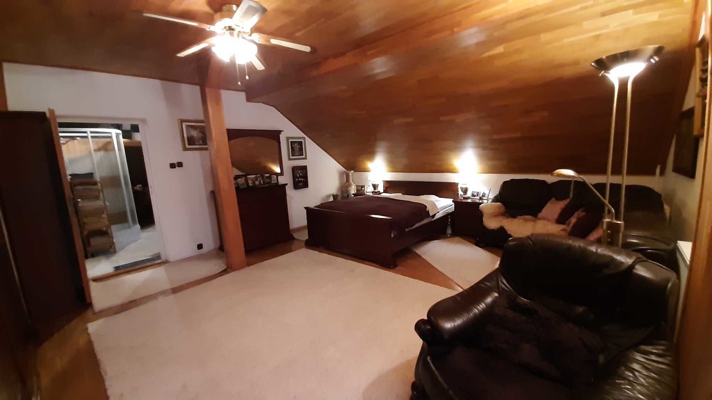 Dom z lokalem gastronomicznym (11)