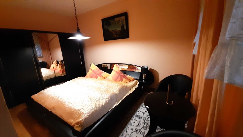 Dom z lokalem gastronomicznym (14)