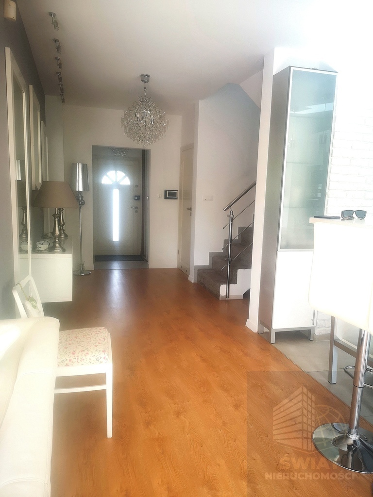 Wolnostojący dom w spokojnej części Mierzyna (6)