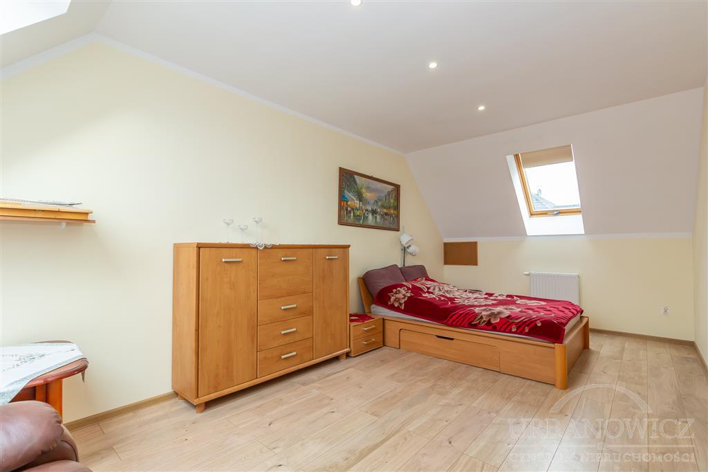 3-pok. mieszkanie z loggią i ogrodem w Darłowie. (10)