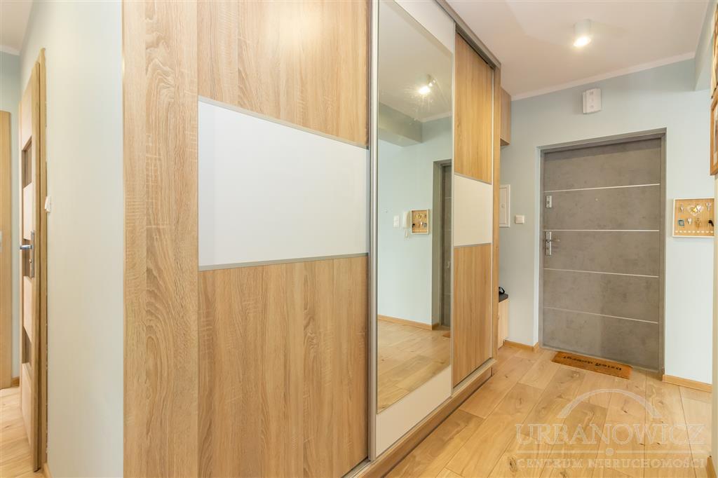 3-pok. mieszkanie z loggią i ogrodem w Darłowie. (13)