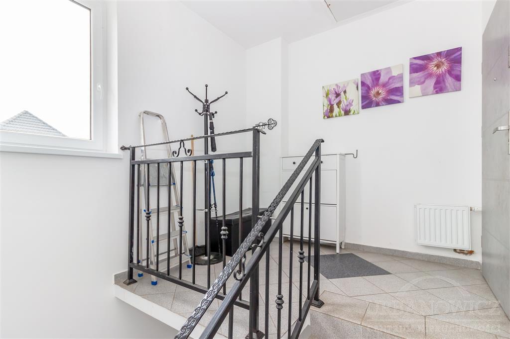 3-pok. mieszkanie z loggią i ogrodem w Darłowie. (15)