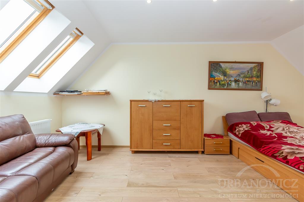 3-pok. mieszkanie z loggią i ogrodem w Darłowie. (9)