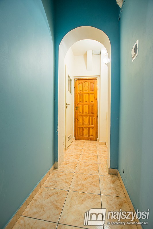 Duży dom z potencjałem (8)