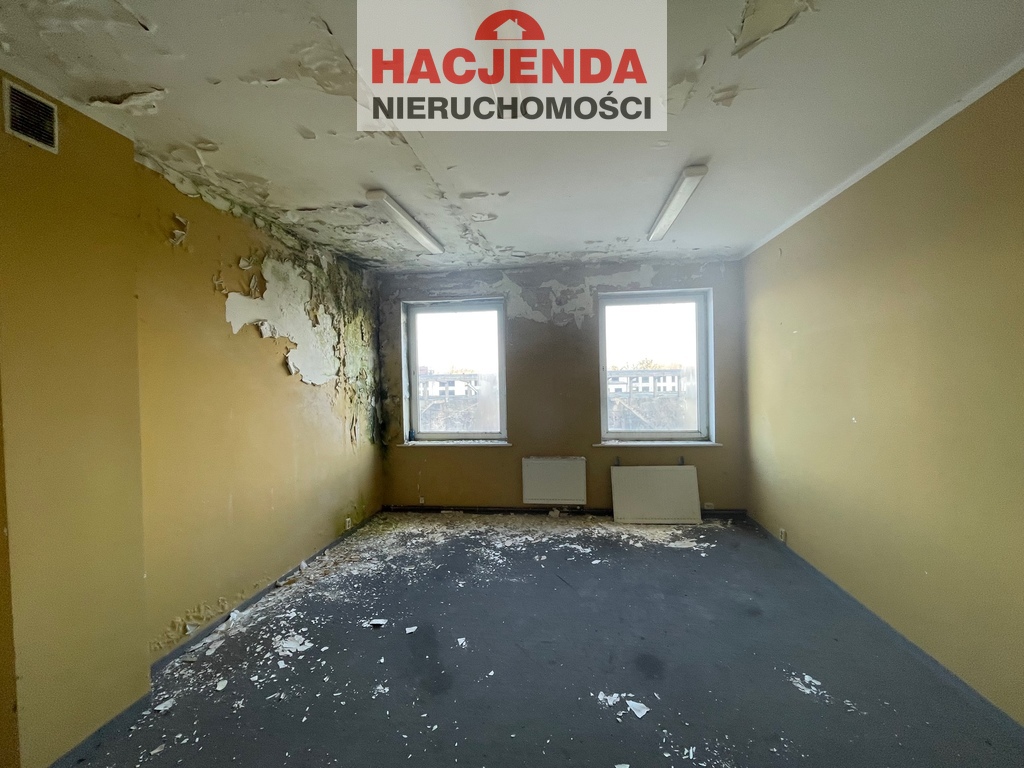 Obiekt, 4,110 m2, Police  (23)