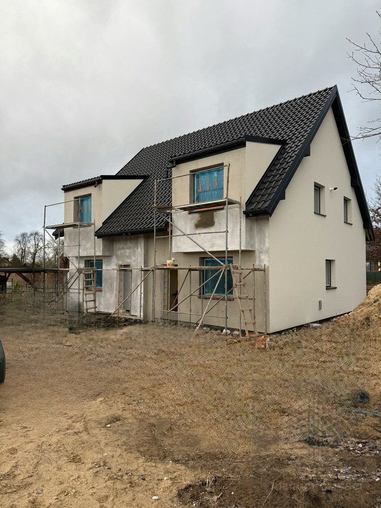 Dom w zabudowie bliźniaczej, 4 pokoje (2)