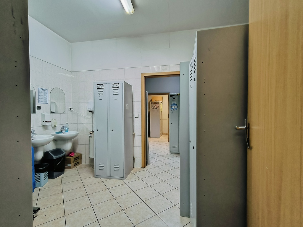 Obiekt magazynowo-biurowy I Chłodnie I Dąbie (12)