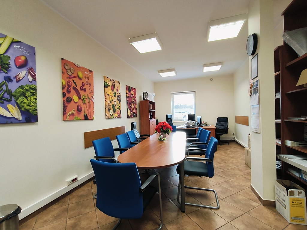 Obiekt magazynowo-biurowy I Chłodnie I Dąbie (19)