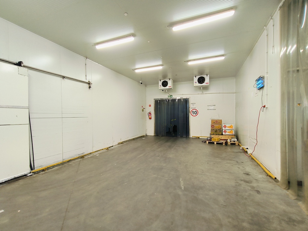 Obiekt magazynowo-biurowy I Chłodnie I Dąbie (8)