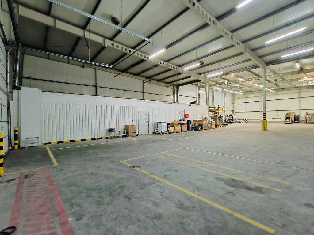 Obiekt magazynowo-biurowy I Chłodnie I Dąbie (2)