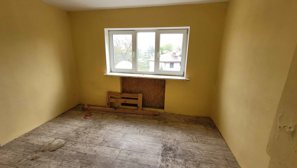 3 pokojowe bezczynszowe, ogród, garaż- do remontu (1)