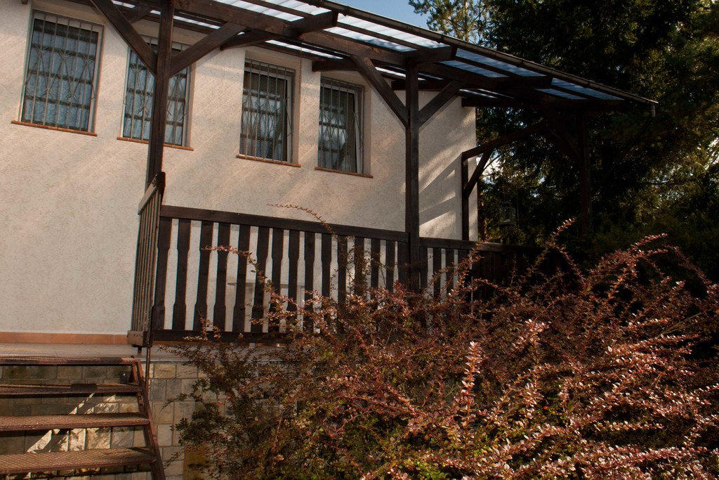 Dom   z gruntami pod agroturystykę lub winnicę (9)