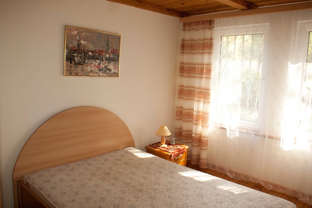 Dom   z gruntami pod agroturystykę lub winnicę (17)