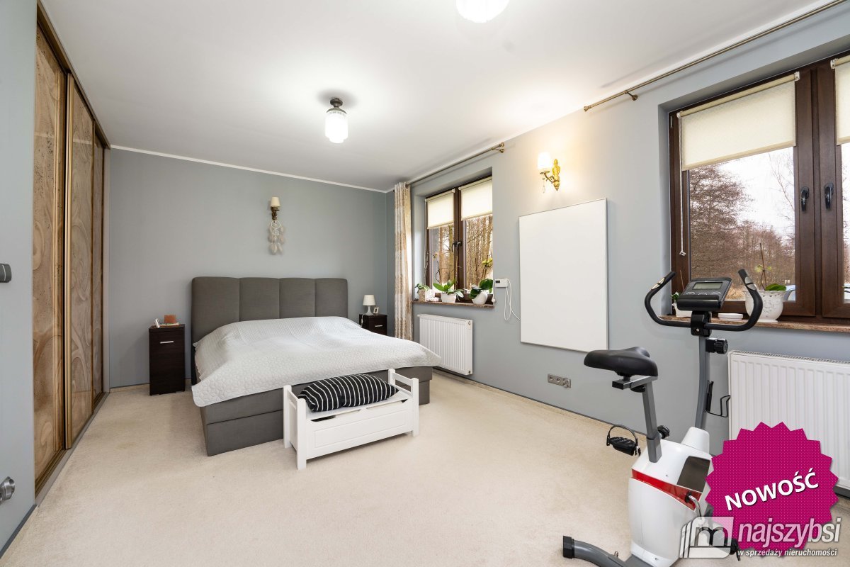 ŚWINOUJŚCIE- PIĘKNY DOM W ZACISZNEJ OKOLICY (13)