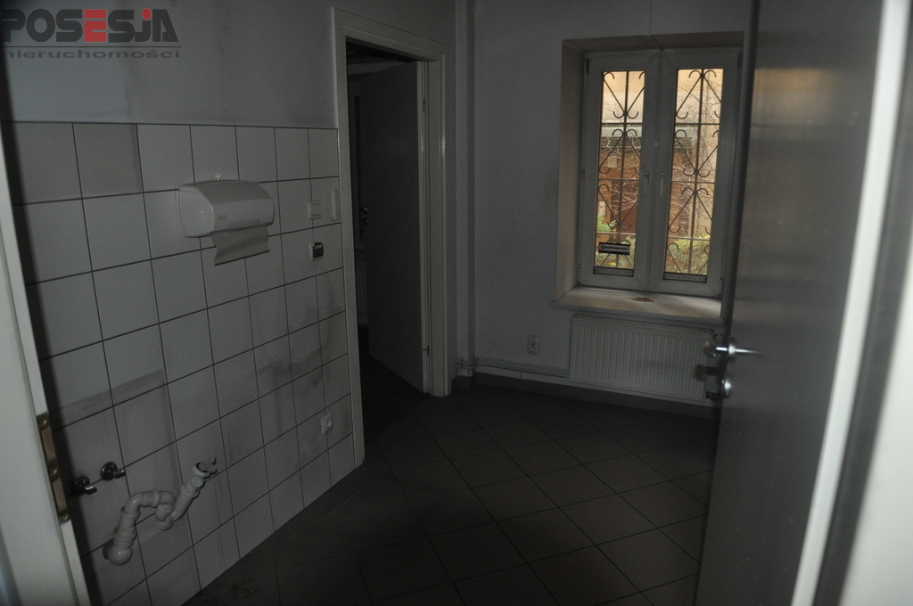 Lokal handlowy-usługowy Centrum 6000zł + vat (8)